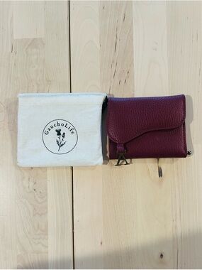 GauchoLife Pebbled Leather Saddle Wallet - Burgundy